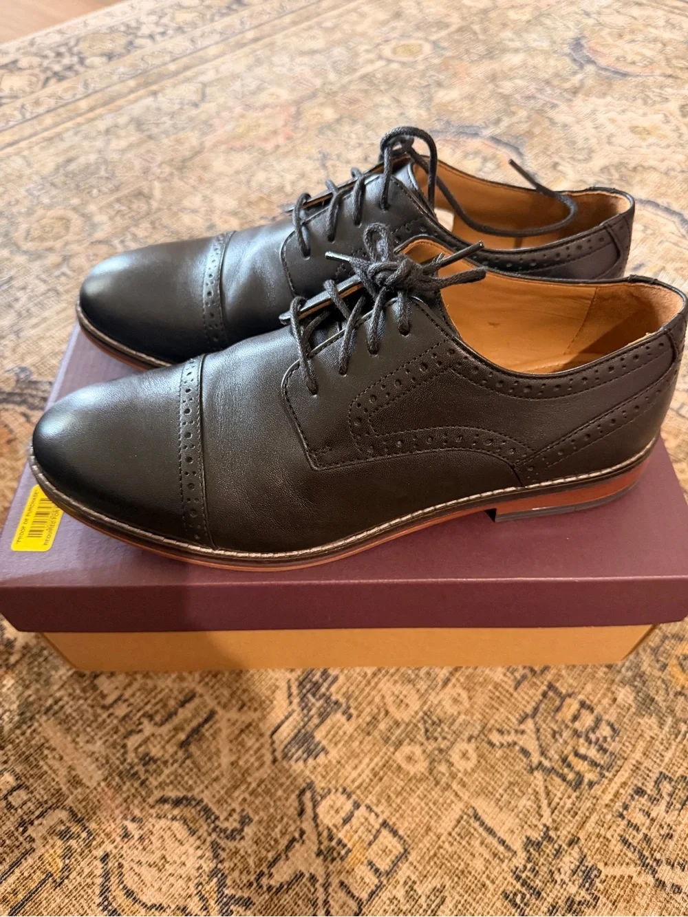 Johnston & Murphy Men’s Black Leather Wingtip Dress Shoes - size 7